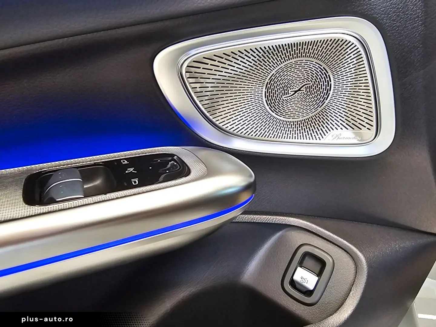 MERCEDES-BENZ CLE 300 AMG Premium   4M  Pano  360Grad  Burme