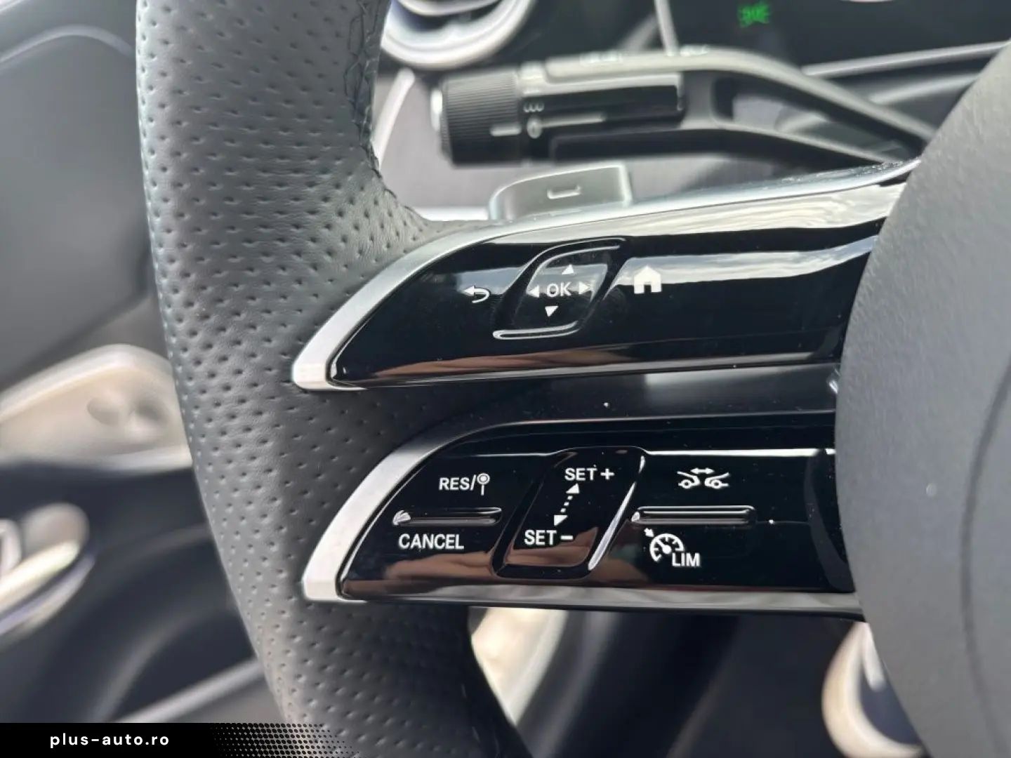 MERCEDES-BENZ CLE 300 4M C AMG Prem Pano Burm3D KeyG&hellip;