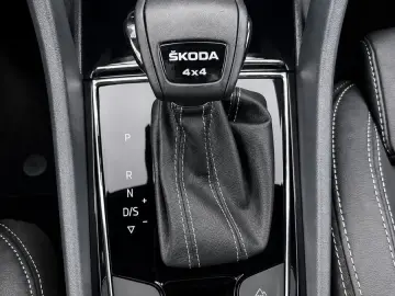 SKODA Kodiaq 2.0 TSI 4x4 DSG Sportline  7-Locuri