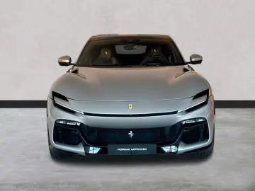 FERRARI Purosangue