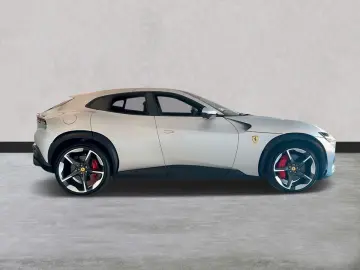 FERRARI Purosangue