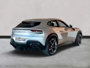 FERRARI Purosangue