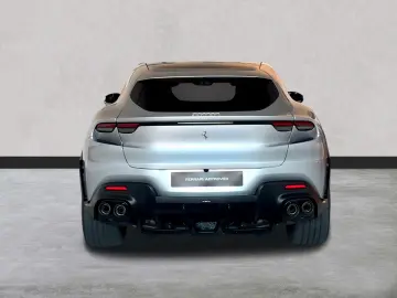 FERRARI Purosangue