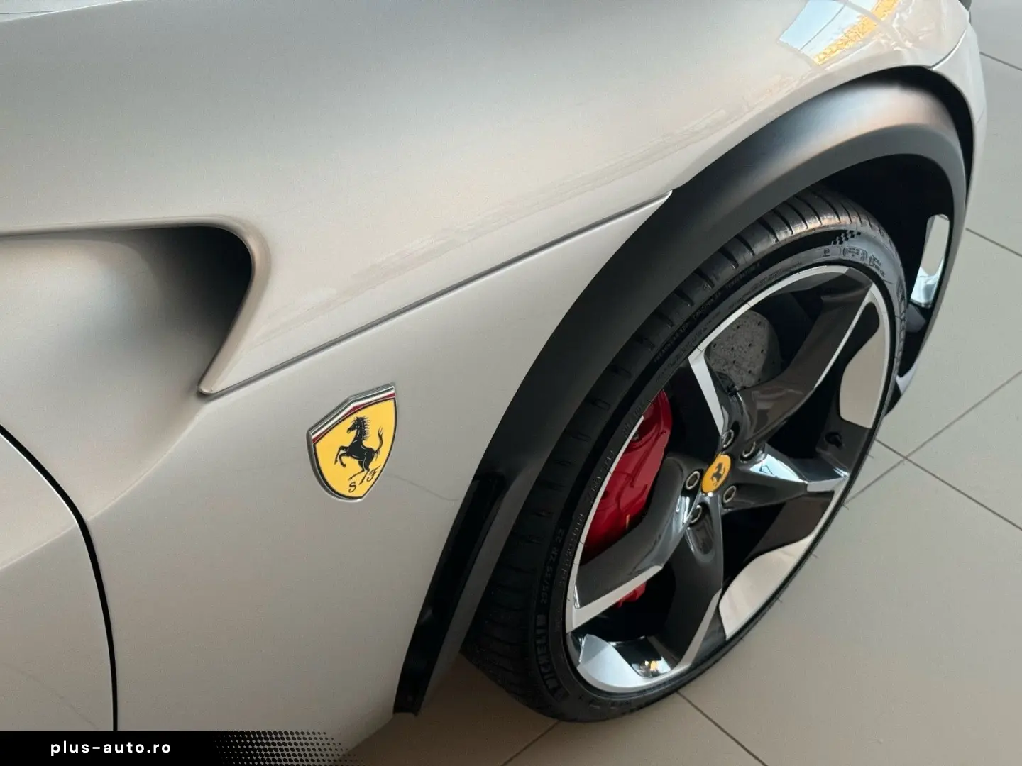 FERRARI Purosangue