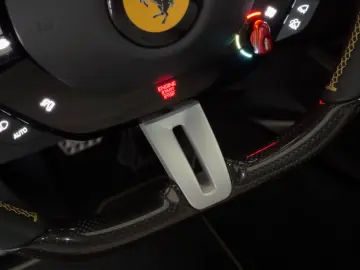 FERRARI Purosangue