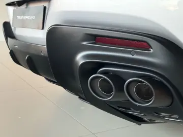 FERRARI Purosangue