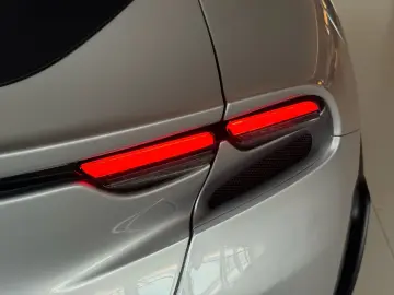 FERRARI Purosangue