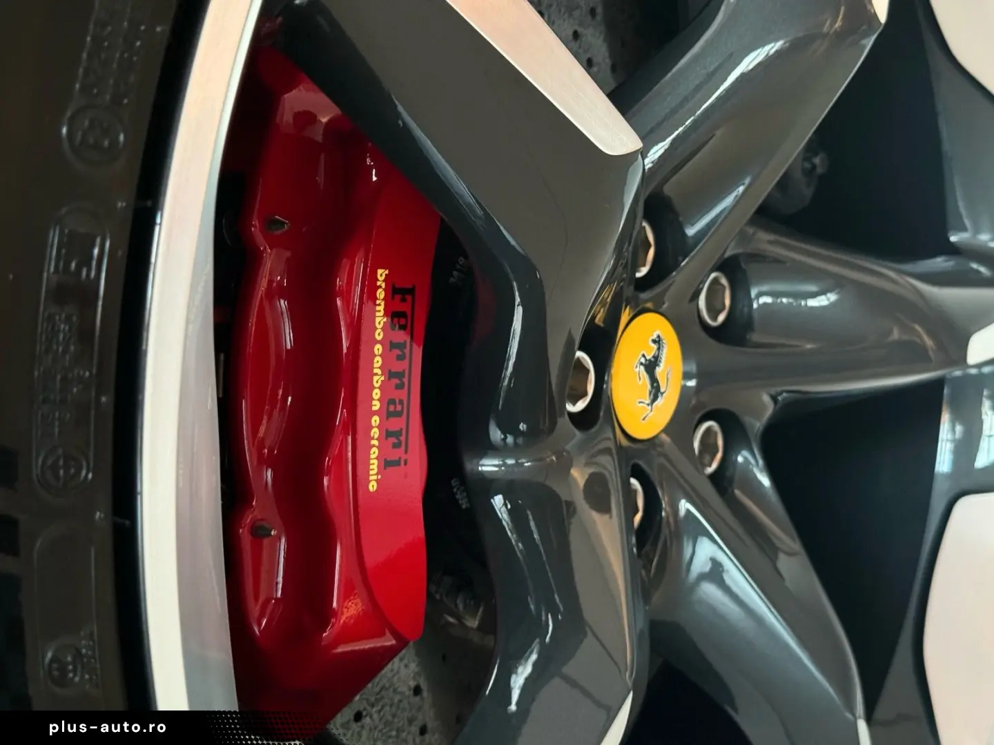 FERRARI Purosangue