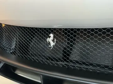 FERRARI Purosangue