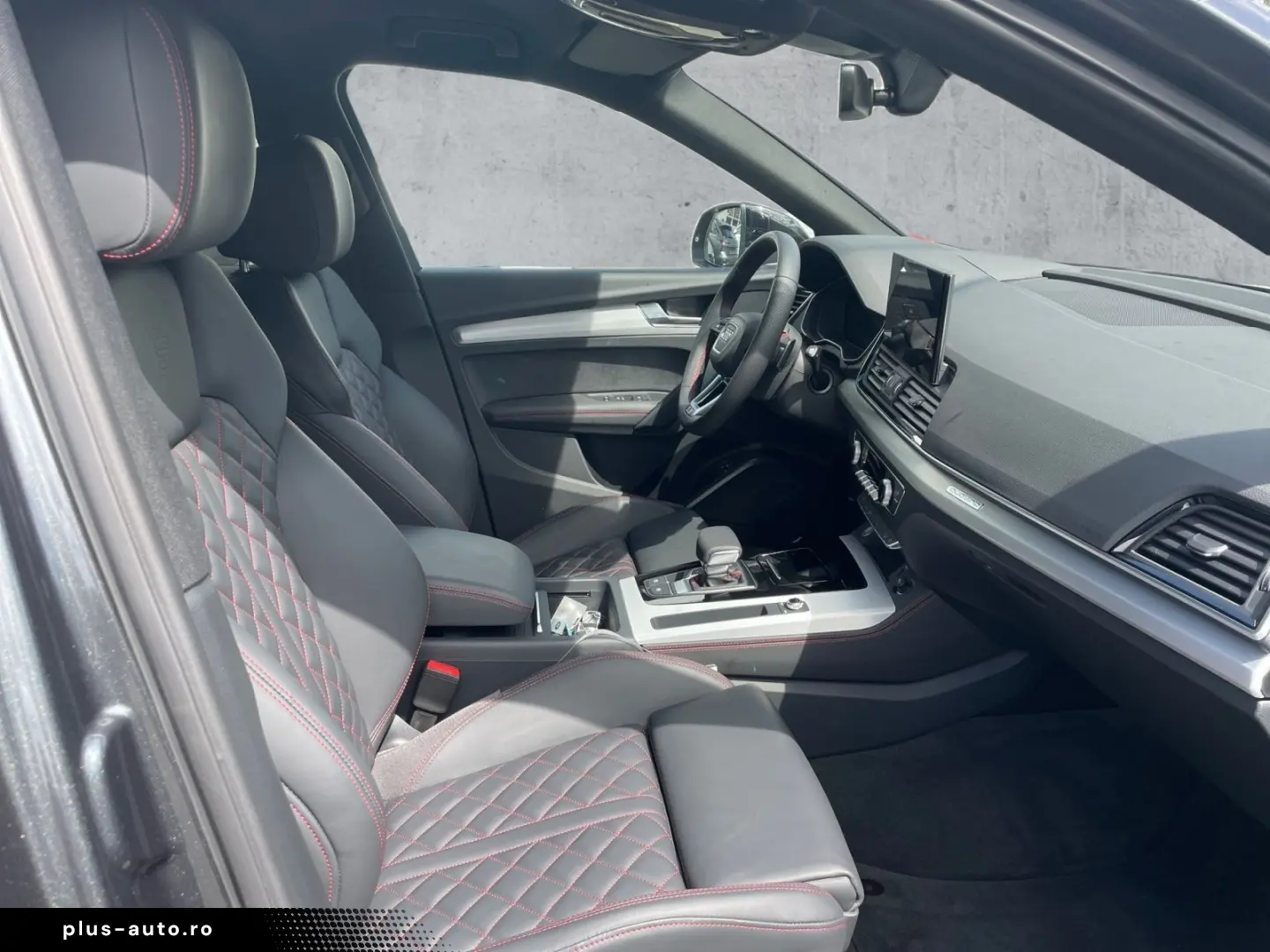 AUDI Q5 Sportback 55 TFSIe S-LINE Faruri MATRIX