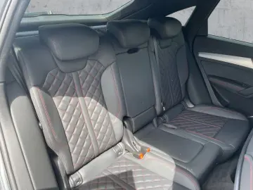 AUDI Q5 Sportback 55 TFSIe S-LINE Faruri MATRIX