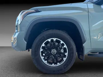 TOYOTA Tundra  DC SR mit Differenzialsperre 4x4