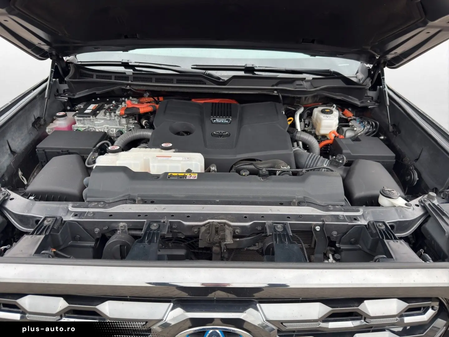 TOYOTA Tundra Crew Cab 4x4 Platinum 3 5 Hybrid