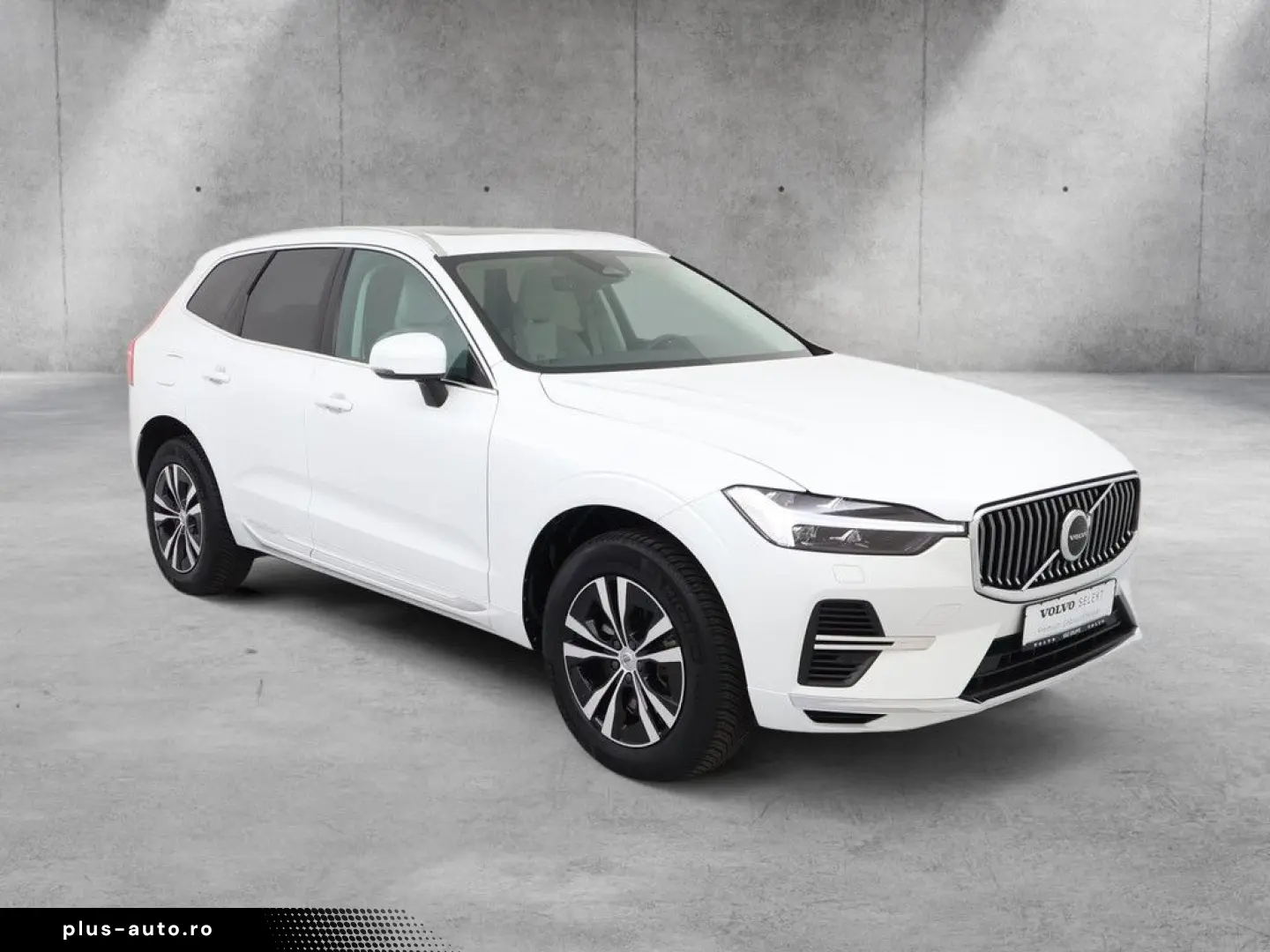 VOLVO XC60 T8 Core Recharge Plug-In Hybrid AWD PDC LED