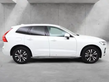 VOLVO XC60 T8 Core Recharge Plug-In Hybrid AWD PDC LED