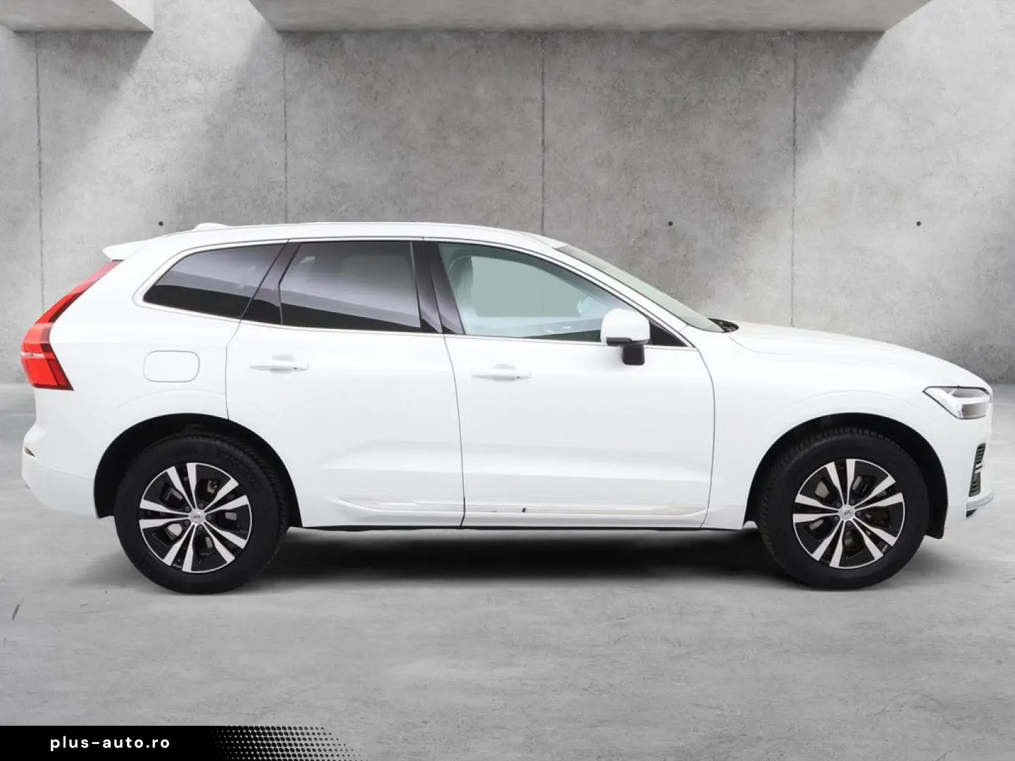 VOLVO XC60 T8 Core Recharge Plug-In Hybrid AWD PDC LED