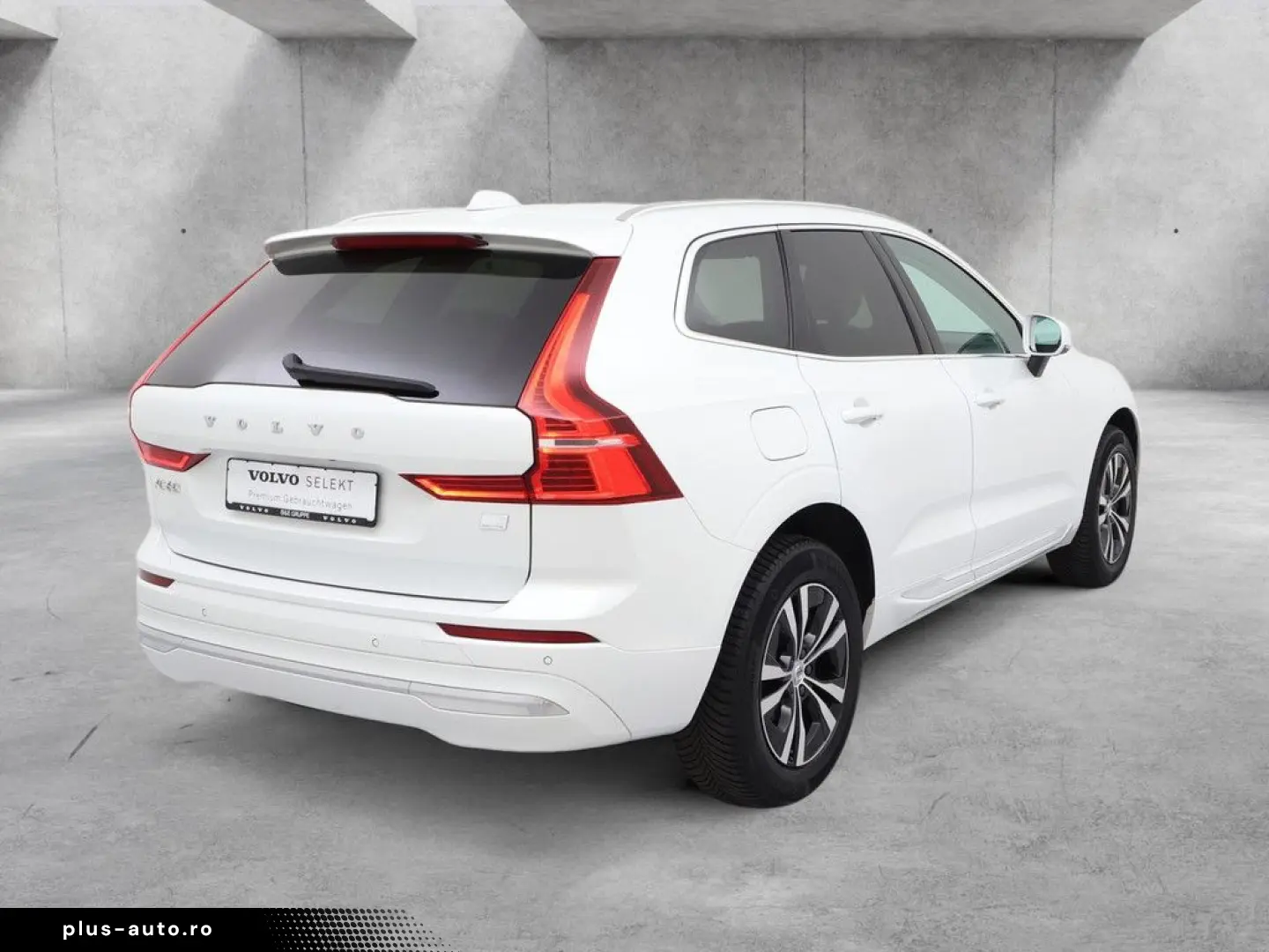 VOLVO XC60 T8 Core Recharge Plug-In Hybrid AWD PDC LED