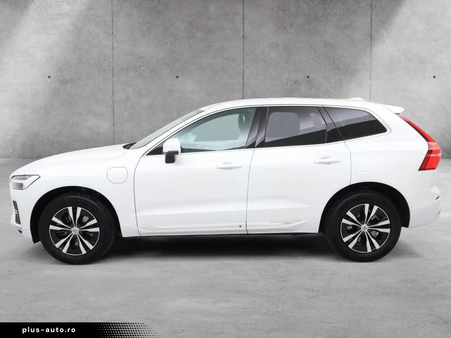 VOLVO XC60 T8 Core Recharge Plug-In Hybrid AWD PDC LED