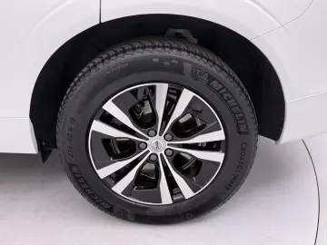 VOLVO XC60 T8 Core Recharge Plug-In Hybrid AWD PDC LED
