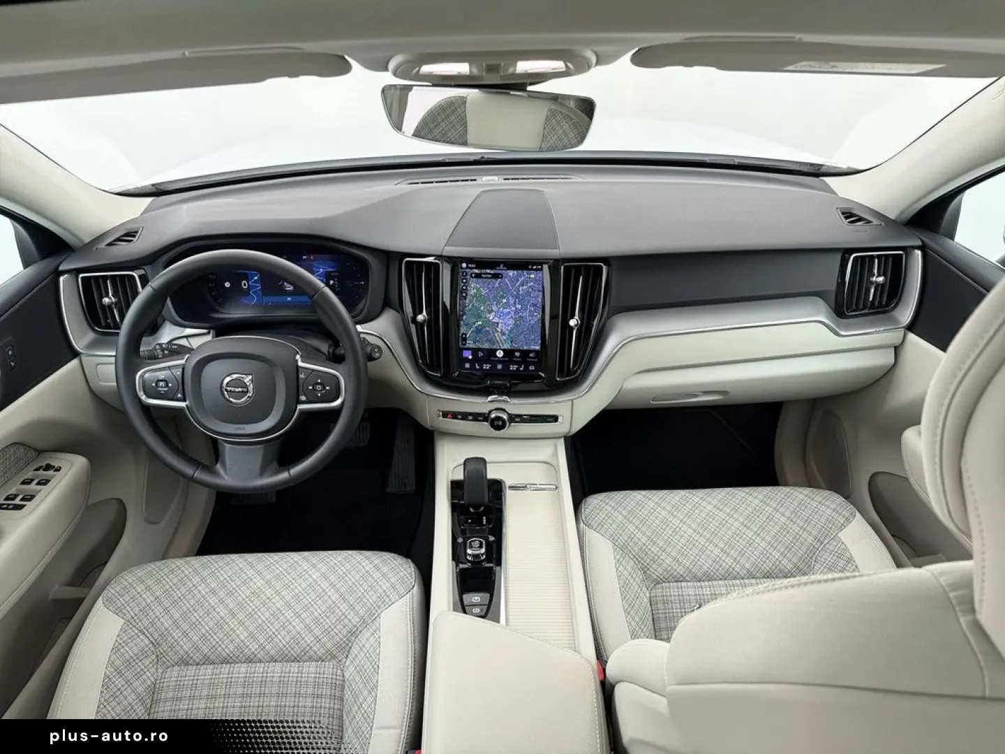 VOLVO XC60 T8 Core Recharge Plug-In Hybrid AWD PDC LED