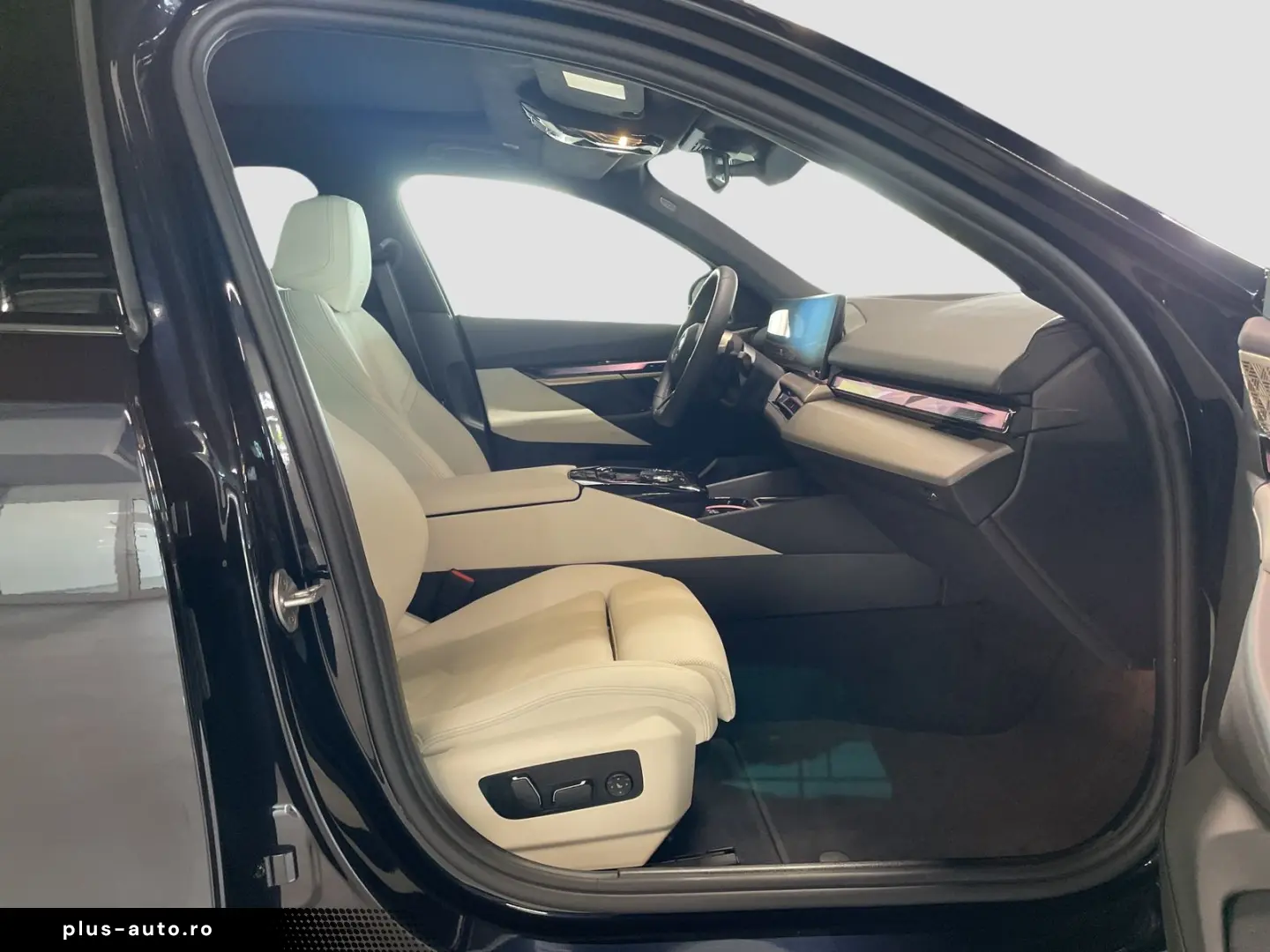 BMW 550e xDr MSport B&W IcGlow Ventil 360 DAProf AdaptivSusp