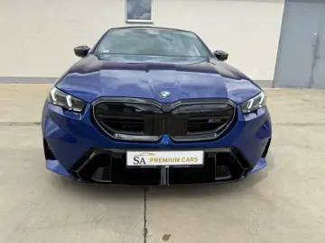 BMW M5 360 DR ASS PROFF PANORAMIC ROOF