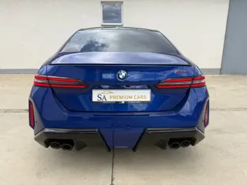 BMW M5 360 DR ASS PROFF PANORAMIC ROOF