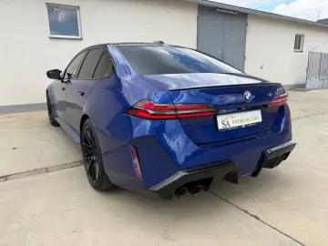 BMW M5 360 DR ASS PROFF PANORAMIC ROOF
