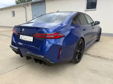 BMW M5 360 DR ASS PROFF PANORAMIC ROOF