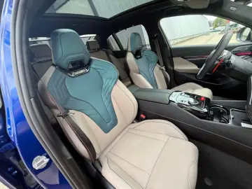 BMW M5 360 DR ASS PROFF PANORAMIC ROOF
