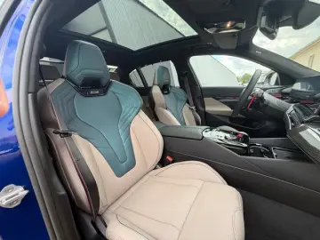 BMW M5 360 DR ASS PROFF PANORAMIC ROOF