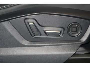 AUDI Q8 50 TDI quattro 2xS line UPE120 Laser Pano B&O