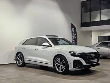 AUDI Q8 55 TFSI e S Line