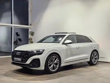 AUDI Q8 55 TFSI e S Line