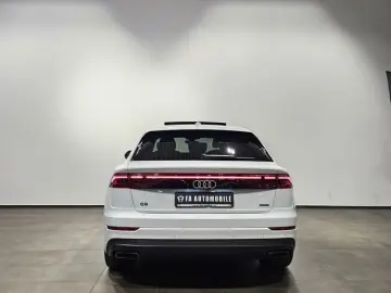 AUDI Q8 55 TFSI e S Line
