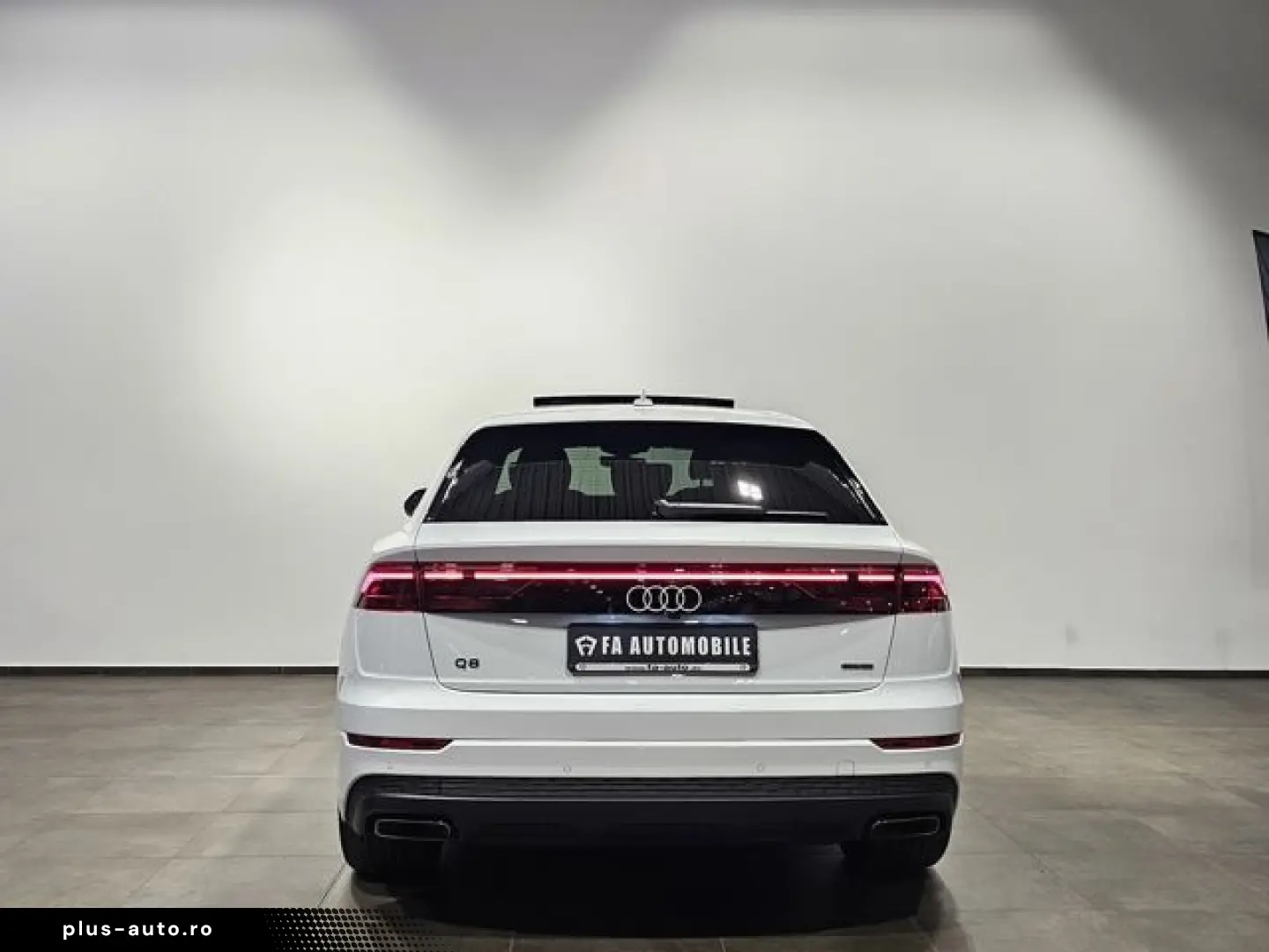 AUDI Q8 55 TFSI e S Line