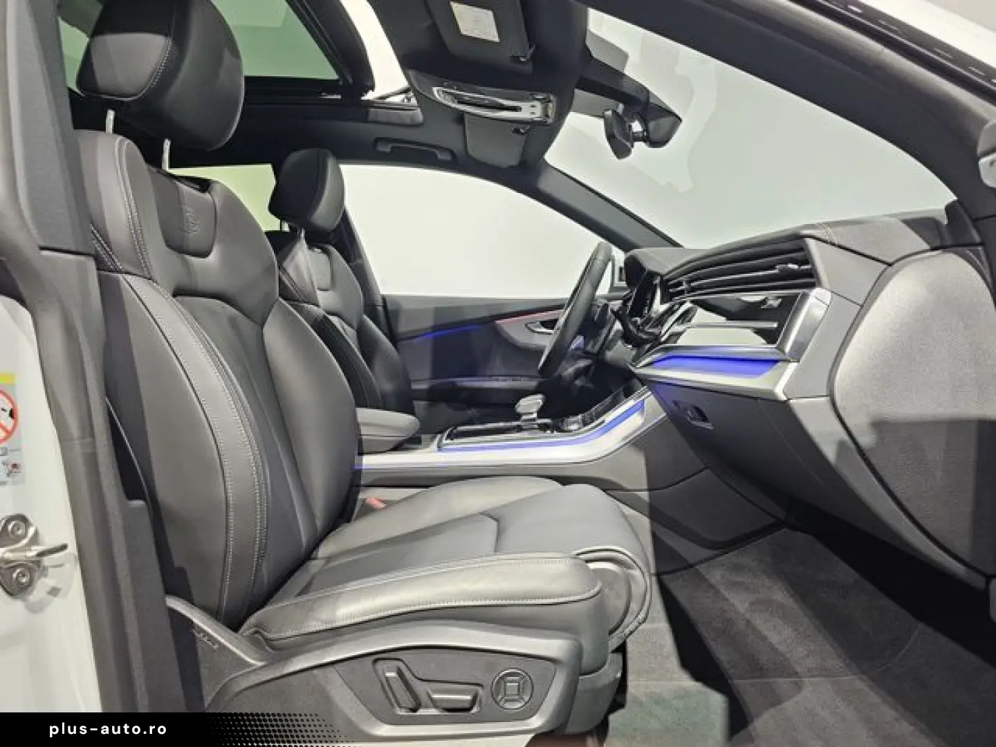 AUDI Q8 55 TFSI e S Line