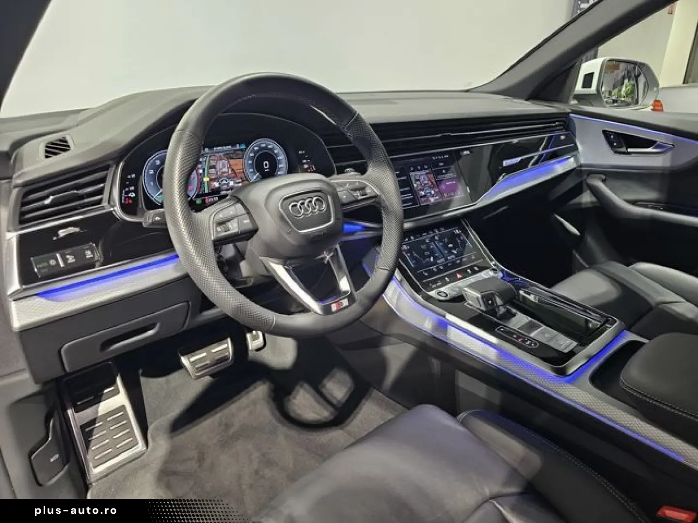 AUDI Q8 55 TFSI e S Line