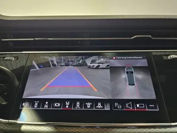 AUDI Q8 55 TFSI e S Line