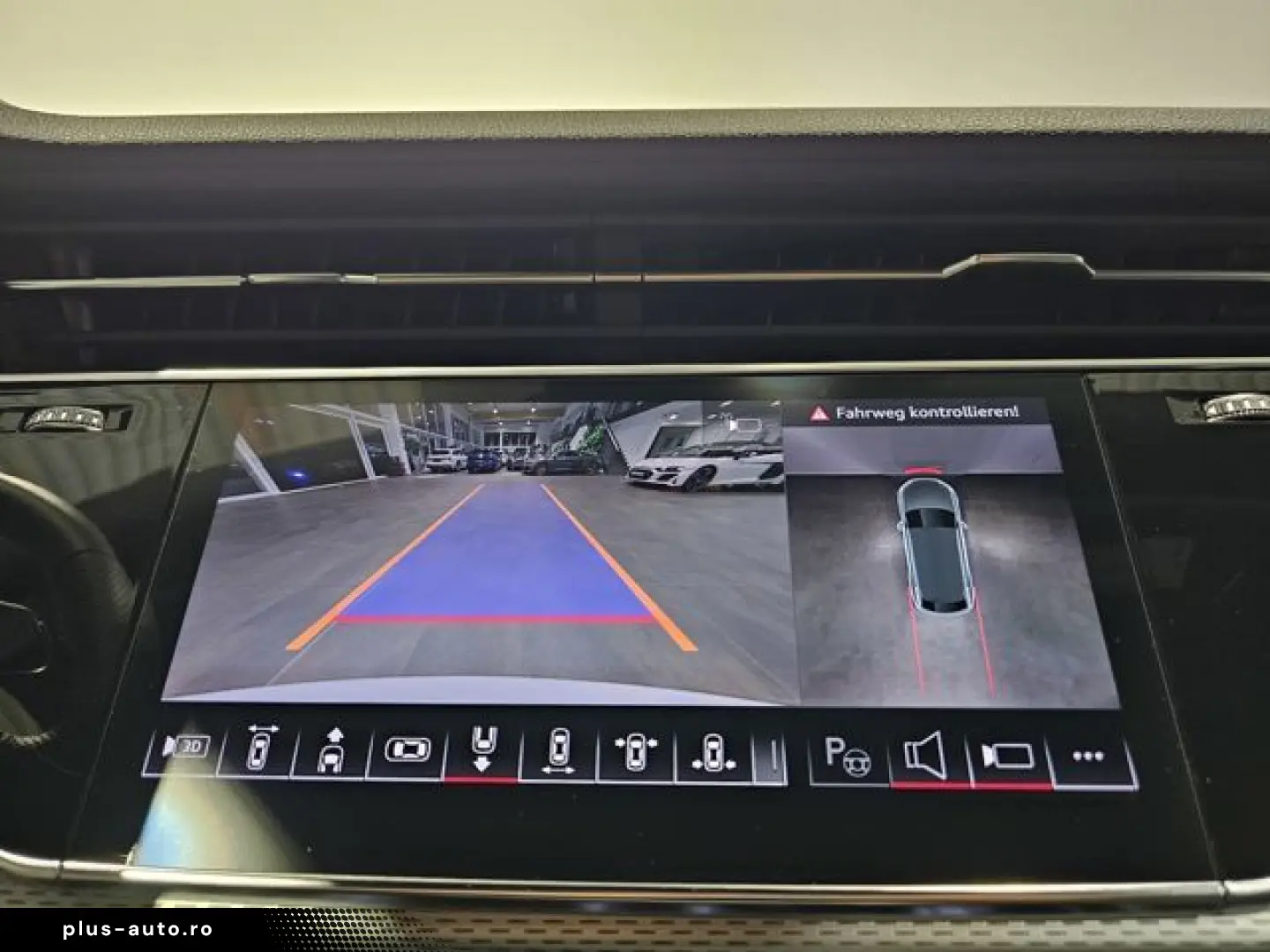 AUDI Q8 55 TFSI e S Line
