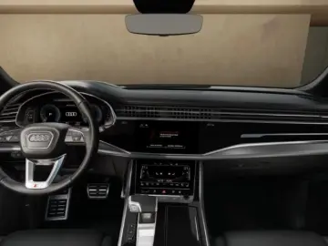 AUDI Q8 SUV TFSI e quattro S line