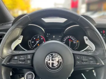 Alfa Romeo Stelvio Veloce 2.2 Diesel Allrad Automatik Pano