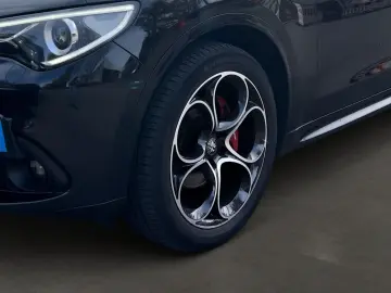 Alfa Romeo Stelvio Veloce 2.2 Diesel Allrad Automatik Pano