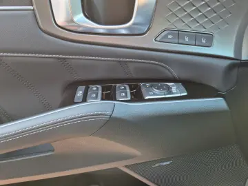 KIA Sorento 1.6 T-GDI Plug-in H AWD Plug & Ride Auto