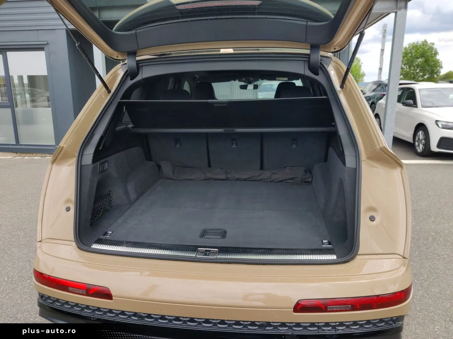 AUDI Q7 50 TDI q. Tiptr. S-Line  AHK  Pano  Allradlen
