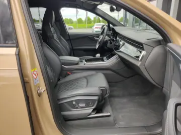 AUDI Q7 50 TDI q. Tiptr. S-Line  AHK  Pano  Allradlen