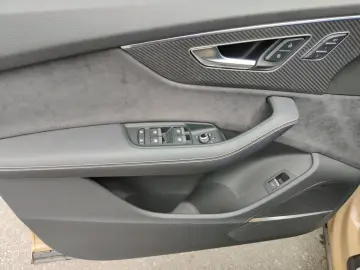 AUDI Q7 50 TDI q. Tiptr. S-Line  AHK  Pano  Allradlen