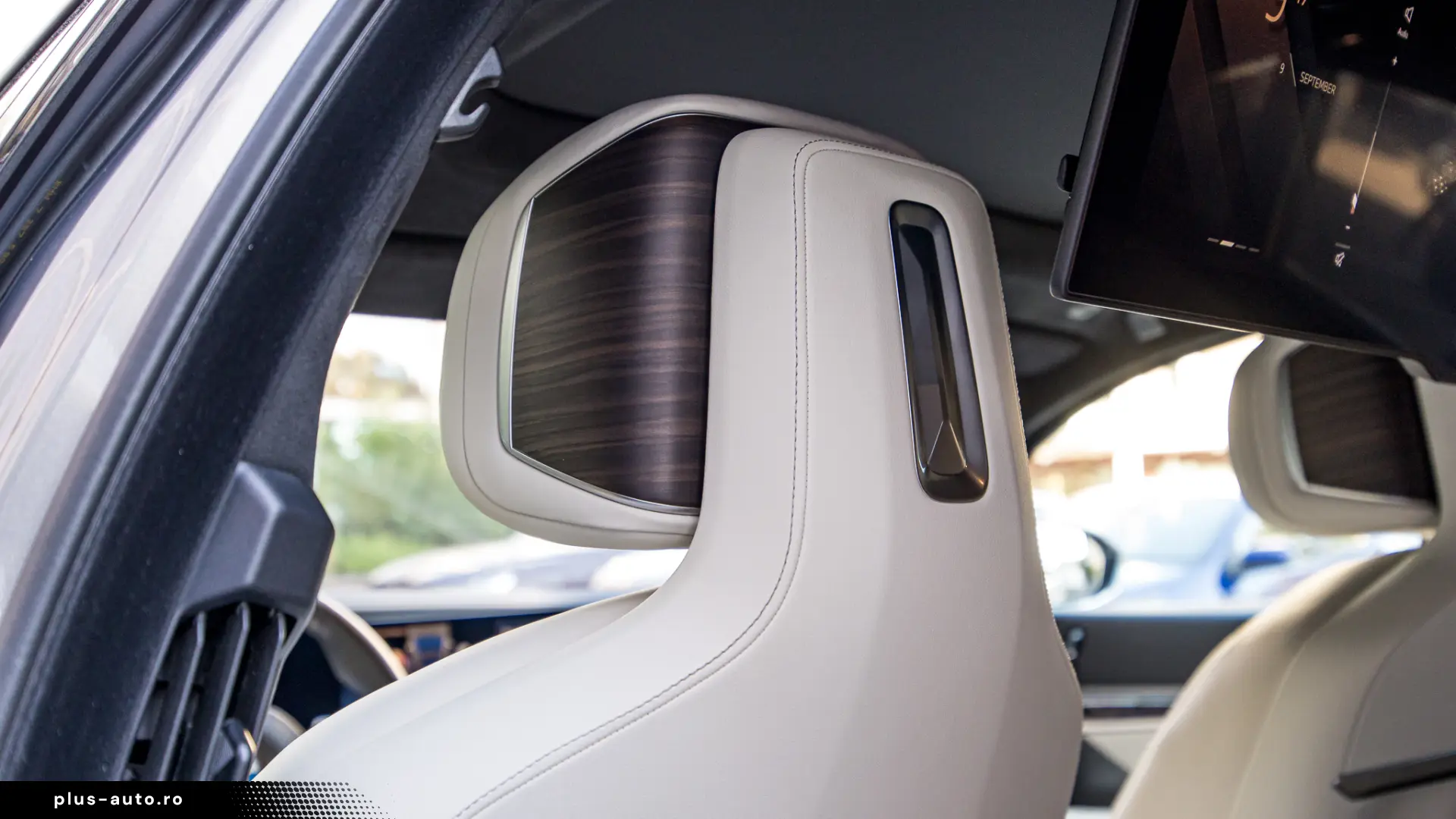 BMW 740d xDrive - oxide grey
