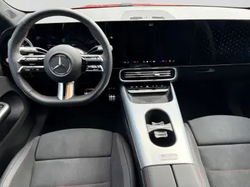 MERCEDES-BENZ CLA 350 4M EQ AMG PANO MBEAM 360  KEYL MEMORY