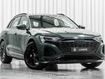 AUDI Q8 e-tron 55 Quattro Competition Goodwood Green